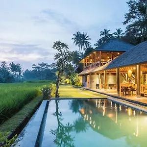 Benisari Batik Garden Lodge