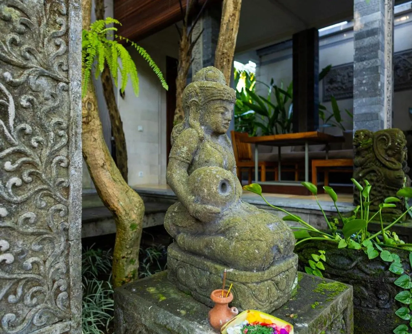 Prabhu Ubud Villa Indonesia